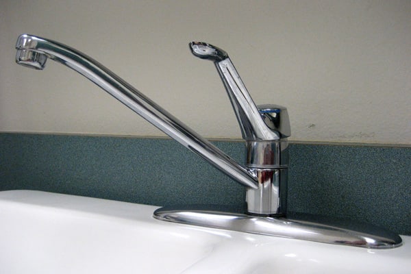 ></div>
							</a>
						</li>
						<li class=